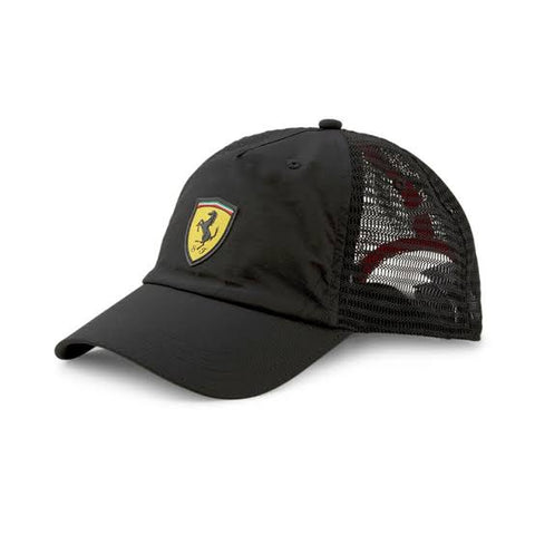 gorra ferrari negra